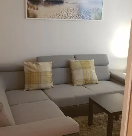Apartament 10 Min To Mercedes Jawor